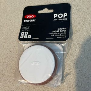 OXO brown sugar saver
